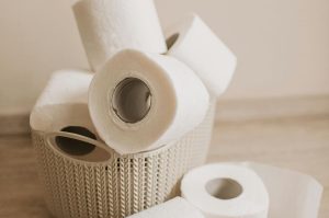 Razones para usar canela en el papel higiénico: conoce sus beneficios