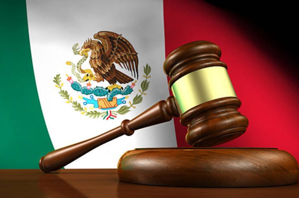 La reciente aprobación en el Senado de una reforma constitucional limita la capacidad del Poder Judicial para frenar modificaciones a la Constitución.