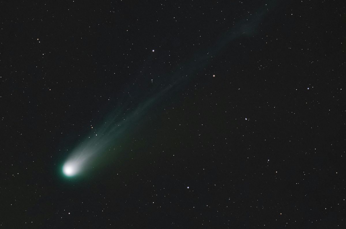 Un gigantesco meteorito golpeó la Tierra y podría haber impulsado la vida