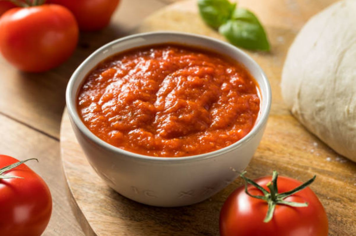 Espesa tu salsa de tomate con estos 3 métodos fáciles y efectivos