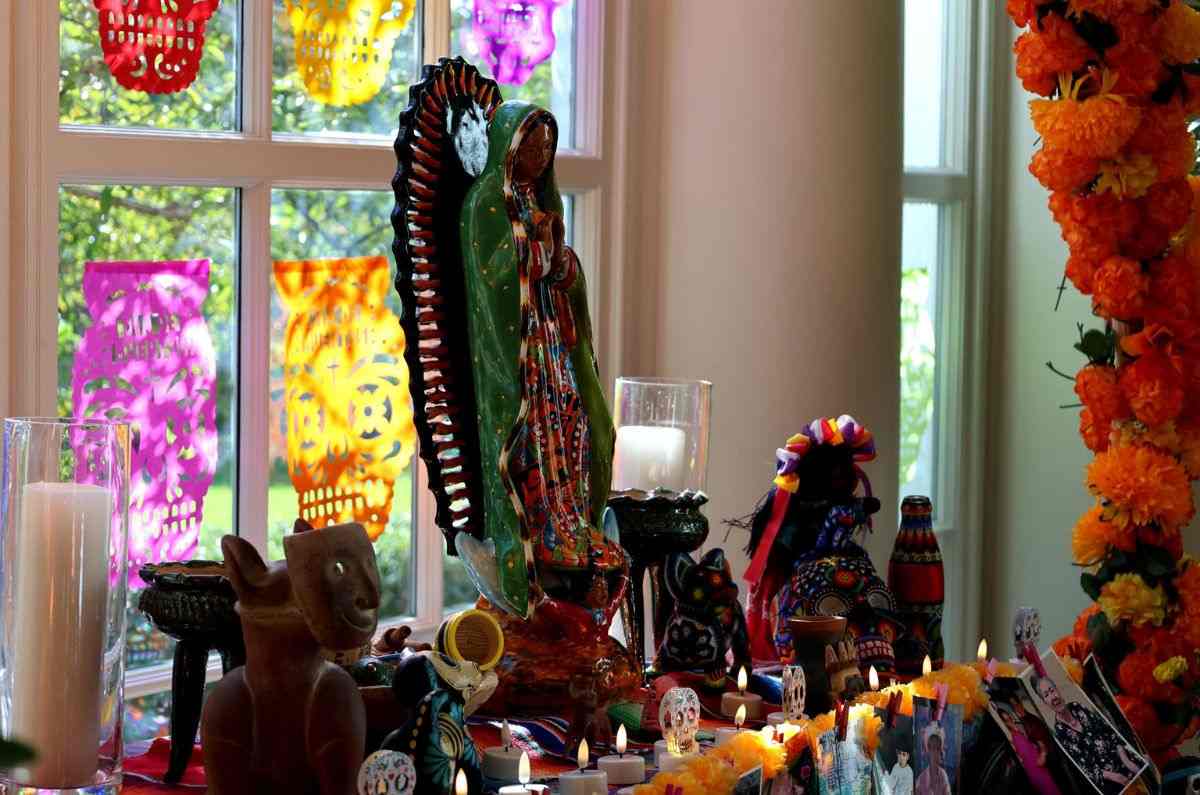 Día de Muertos llega a la Casa Blanca: Así luce la ofrenda en Estados Unidos