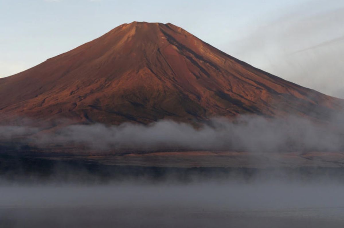 ¡Inédito! Por primera vez en 130 años, el Monte Fuji no tiene nieve en la cima: FOTOS