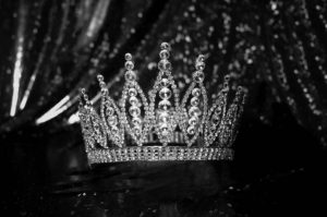 México investiga al dueño de Miss Universo por presunta vinculación con crimen organizado