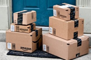 ¿Está en peligro la entrega de los paquetes en México? Trabajadores de Amazon entran en huelga en EU