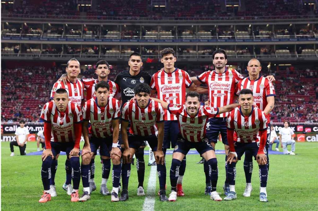 Chivas y sus salidas para 2025