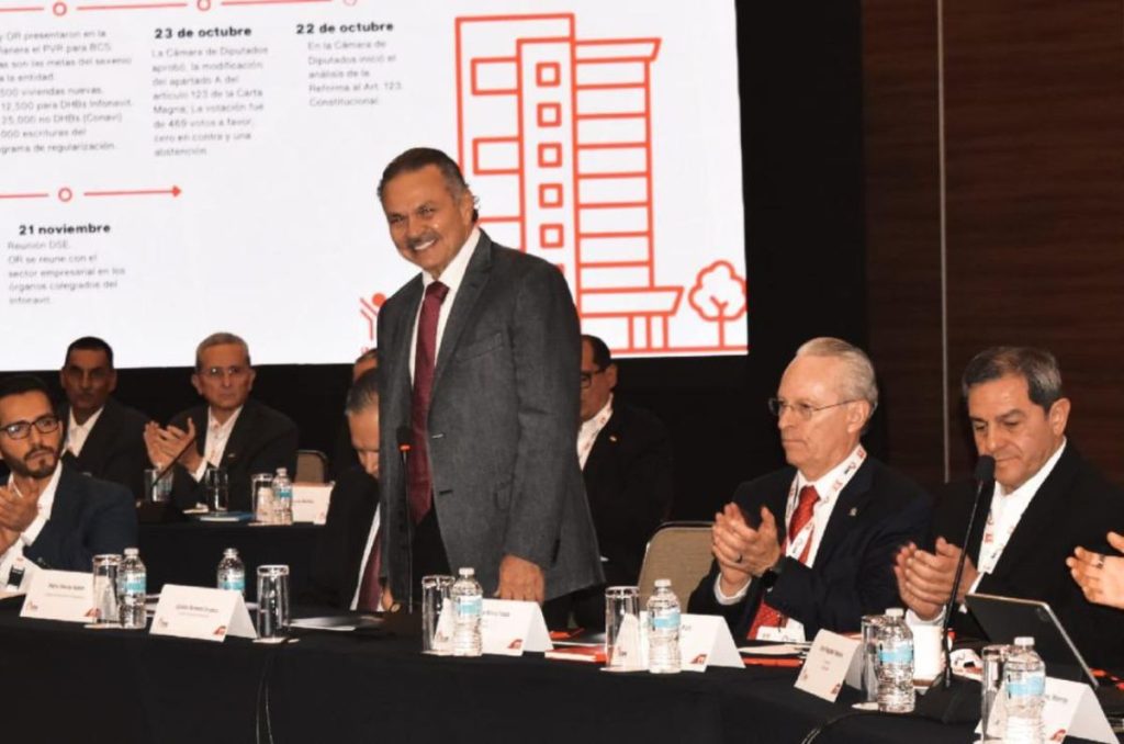 Octavio Romero Oropeza, titular del Infonavit