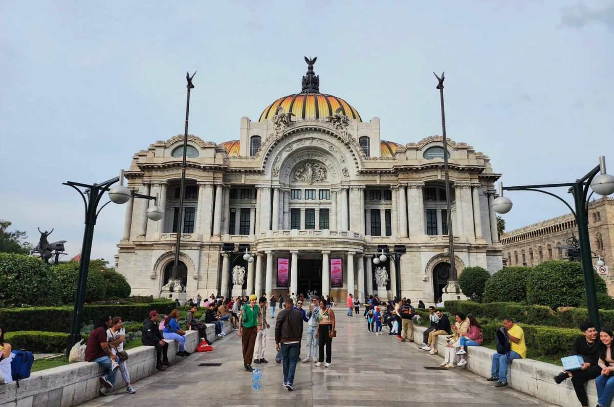 Retiran ambulantes de Bellas Artes: así fue el operativo que puso fin al “¡pásele, pásele!”