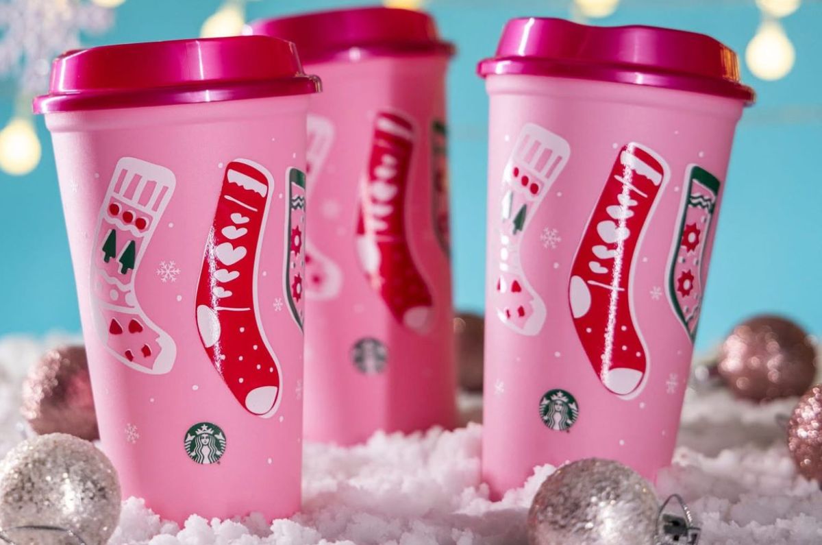 Starbucks lanza su vaso rosa de fin de año: te decimos cómo obtenerlo