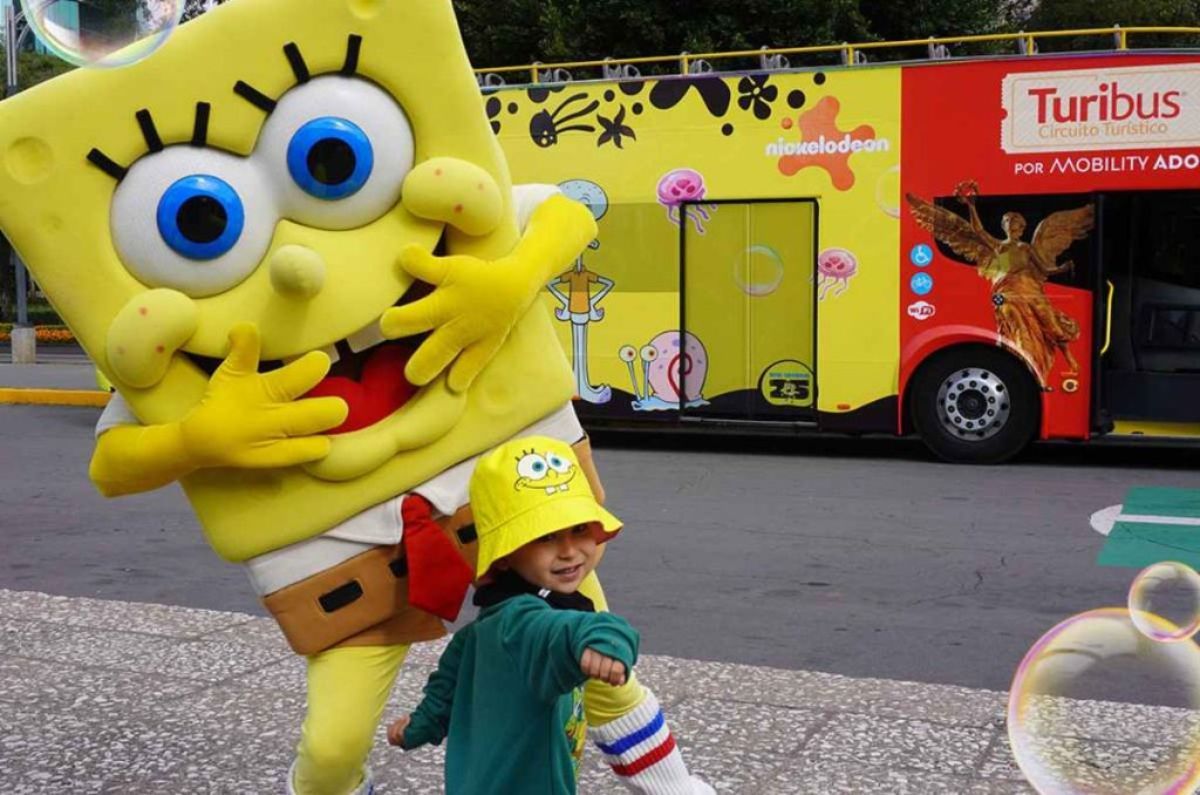 ¡Bob Esponja toma la ciudad! Recorre CDMX en su Turibus por $300