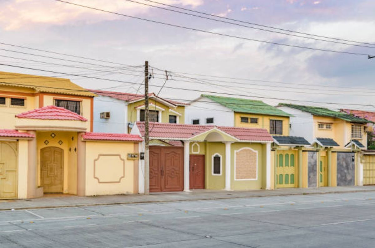 OJO: ¿La banqueta frente a tu casa es tu propiedad? Esto establece la ley