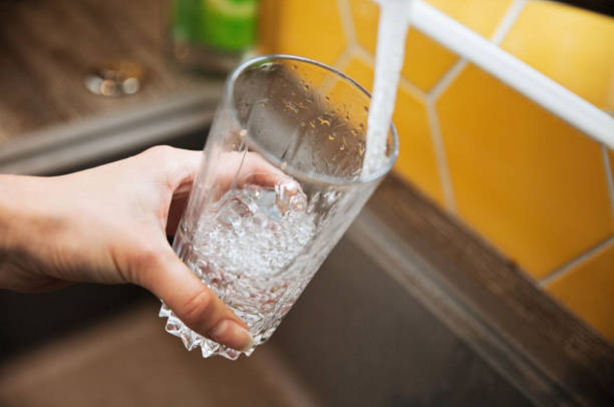 ¿Reutilizas velas de vidrio como vasos? Estos son los riesgos para tu salud