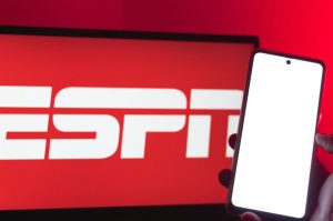 ESPN suma nueva competencia a su programación y sigue desbancando a Fox Sports