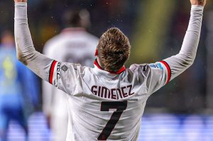 Santiago Giménez se suma a la lista de debuts soñados en Serie A ¿Que otros mexicanos debutaron con gol?