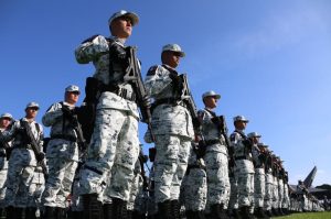 La Guardia Nacional ya multa en carreteras: estas son las infracciones y sus costos