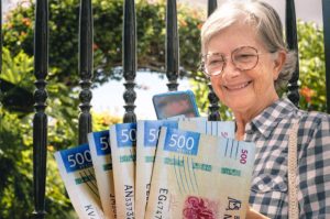 Alertan por bajas en Pensión Las Jefas 2026: estas 7 personas perderán los 4 mil pesos