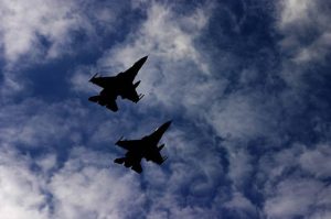 Sheinbaum sólo permitirá el ingreso de aviones militares de EEUU en condiciones “especiales”