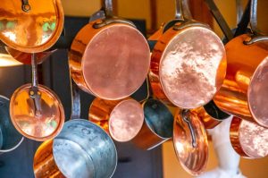 Utensilios de cocina con químicos cancerígenos: cuáles son y cómo evitarlos