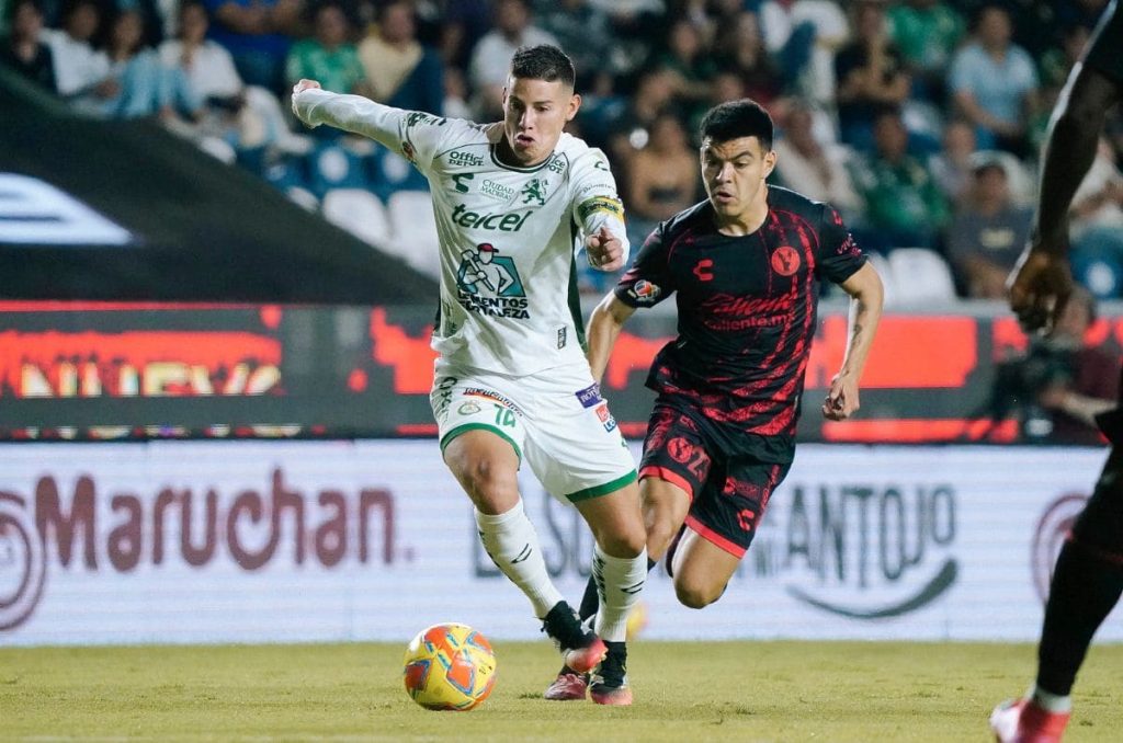 James Rodríguez en León