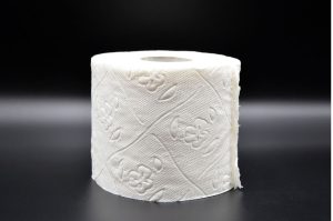 ¿Para qué sirve dejar un rollo de papel higiénico en el congelador? Descubre TODOS los beneficios del truco viral