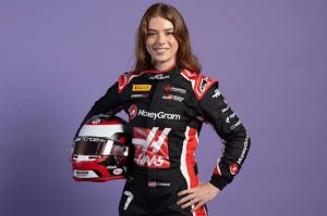 Conoce a Courtney Crone, piloto con raíces mexicanas que compite en F1 Academy