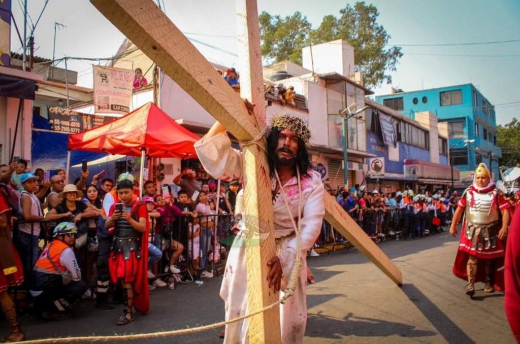 Viacrucis en Iztapalapa