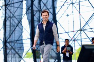 ¿Checo Pérez vuelve a la F1? Esto se sabe sobre su posible firma con Cadillac