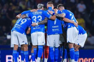 Cruz Azul prepara renovación con “Bombazos” para el Apertura 2025