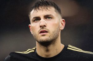 ¡Jugaría la Champions! Santiago Giménez gusta en un gigante de Inglaterra