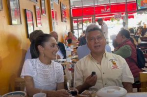 ¿Cuánto cuesta comer en El Rincón del Oso? El restaurante de birria que Sheinbaum recomienda