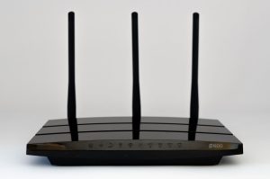 ¿Te falla el WiFi? Estos objetos puedes estar interfiriendo con tu módem de internet ¡Aléjalos!