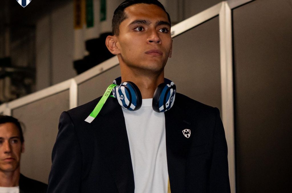 Rayados manadria a Ambriz a la Juventus