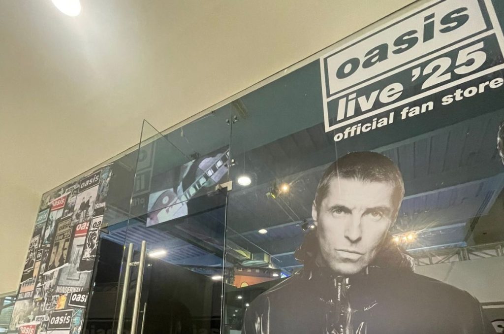 Fan store de Oasis en CDMX
