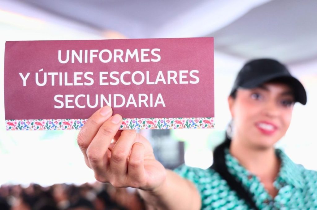 Mi Beca para Empezar 2025 tarjeta de uniformes y utiles