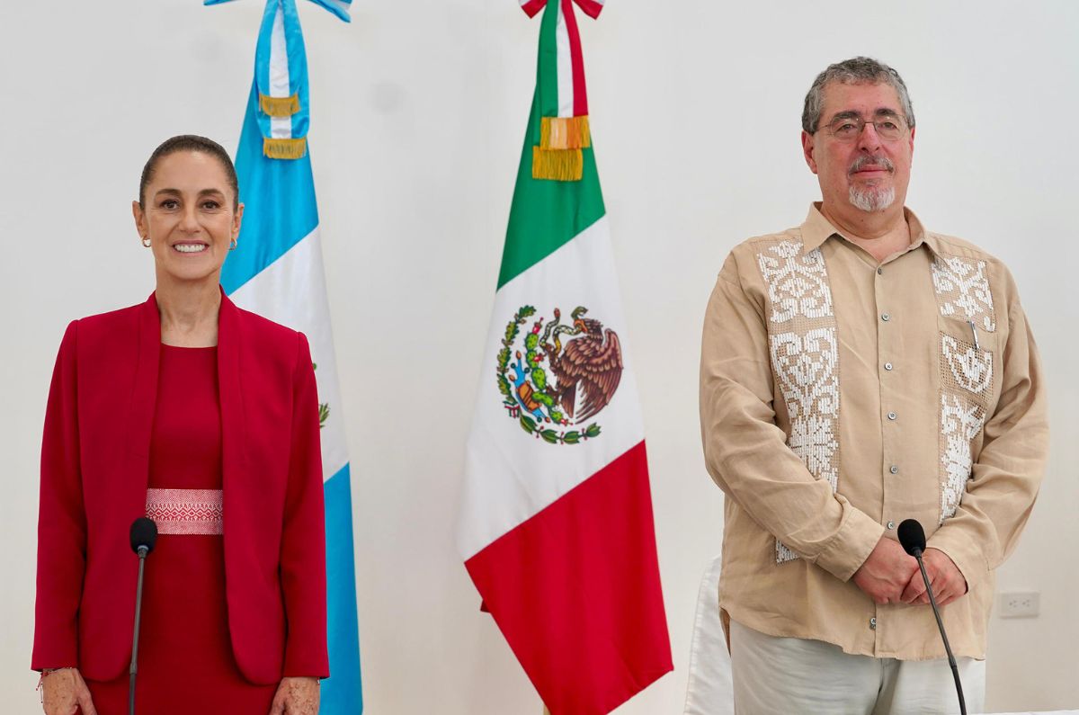 Sheinbaum llega a Petén en Guatemala para reunirse con el presidente Arévalo