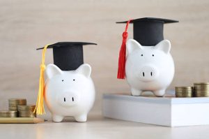 ¿Se pueden deducir colegiaturas? Así lo haces en tu declaración anual