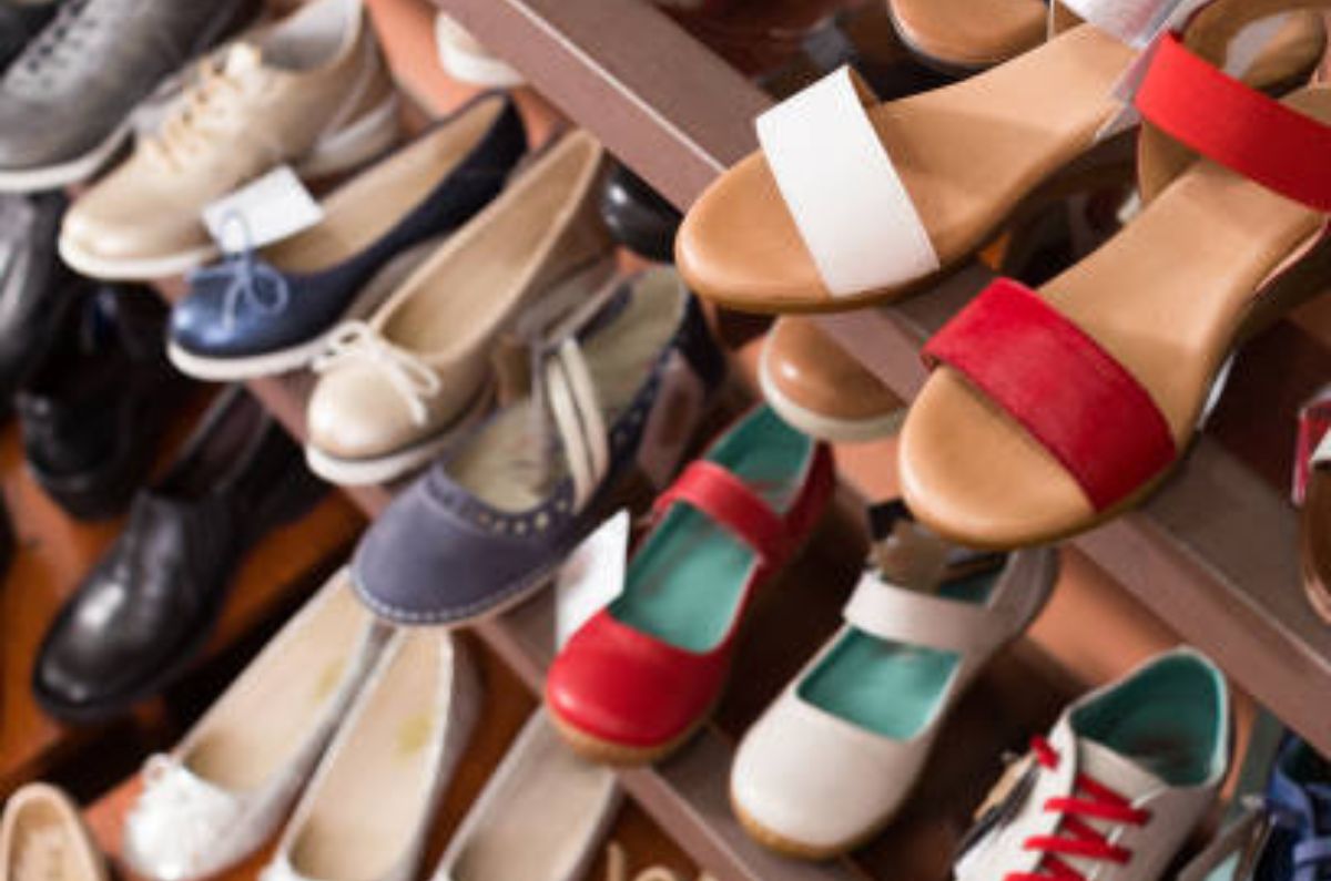 ¿Cómo afecta la suspensión de importación temporal de calzado terminado en México?