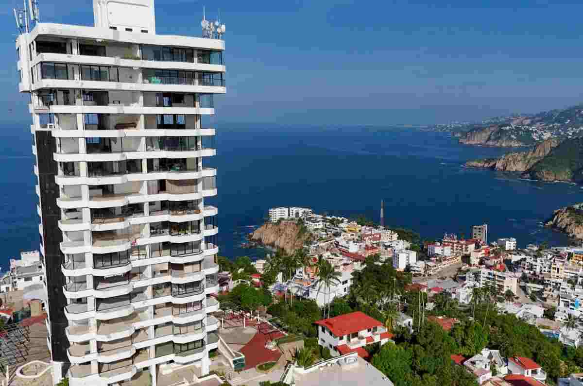 Acapulco resiste: así enfrenta la doble crisis por huracanes y delincuencia