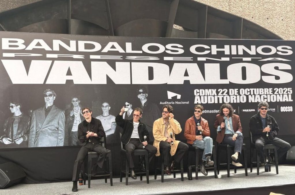 Conferencia de prensa de Bandalos Chinos
