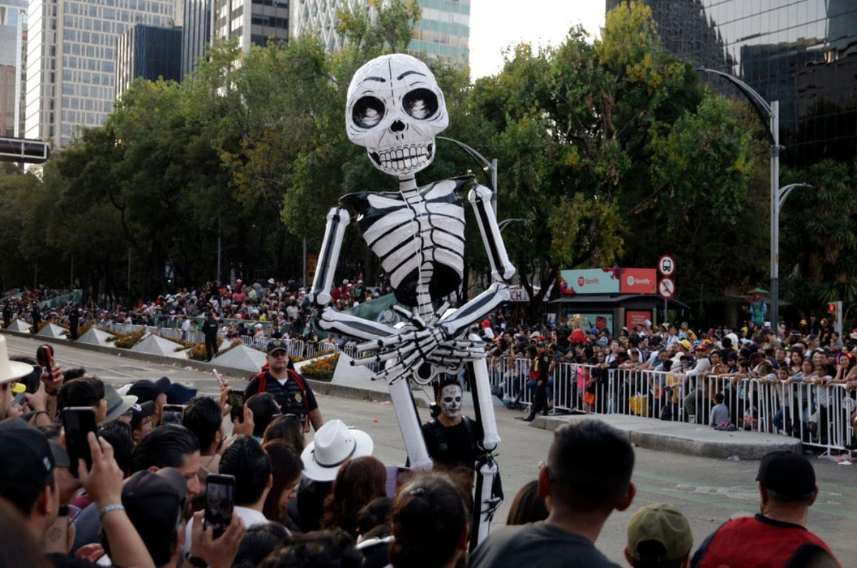 Gran Desfile de Día de Muertos tendrá transmisión en vivo GRATIS: Así puedes verlo desde casa