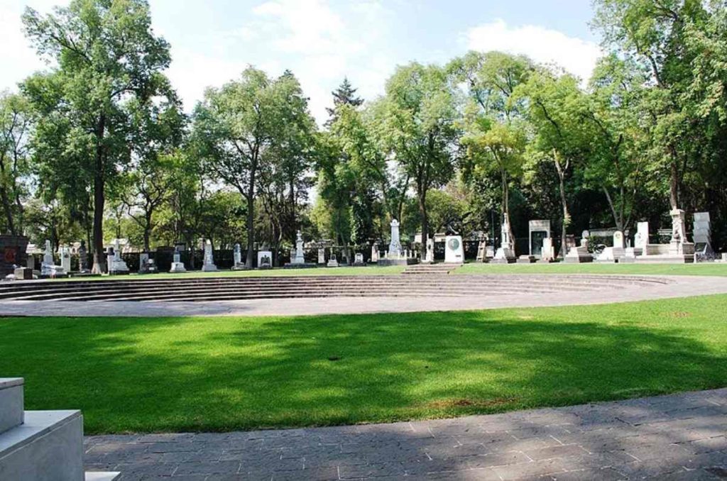 Panteon Civil de Dolores