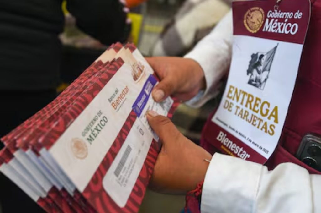 El último registro para la Pensión Bienestar 2025 podría abrirse a finales de octubre. Si tienes entre 60 y 64 años, prepárate: te decimos qué colonias serán priorizadas y qué documentos necesitas llevar al módulo del Bienestar.