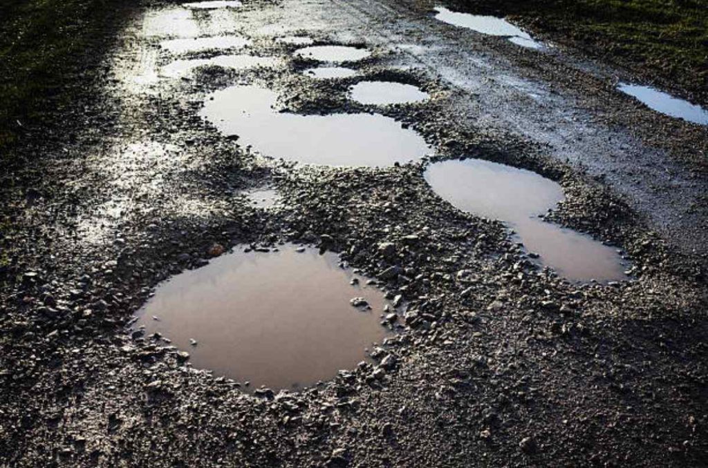 Las lluvias provocadas por Priscilla están agravando la aparición de socavones CDMX. Ya se han registrado más de 150 en 2025 y varias colonias están en alerta. Te decimos cuáles son y cómo actuar si detectas uno.