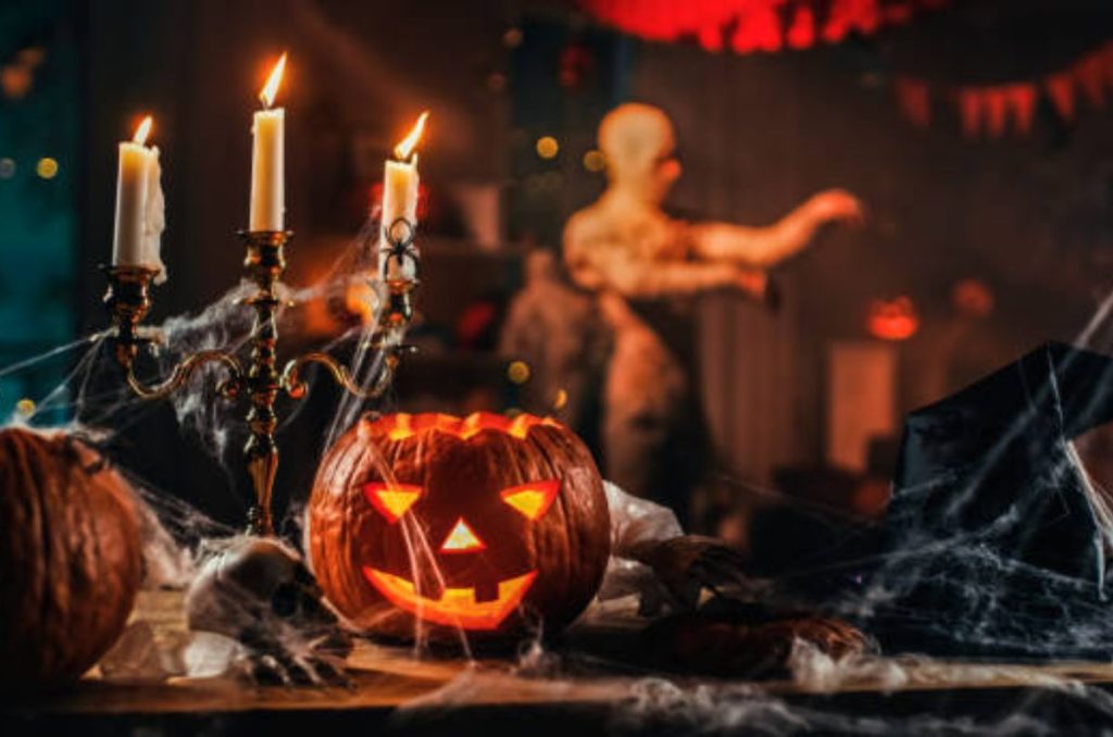 El Festival de Terror en Six Flags ya arrancó y los precios van desde $999 hasta casi $3,000 pesos por persona. Aquí te contamos cuánto cuesta ir, qué incluye cada pase y cómo ahorrar.