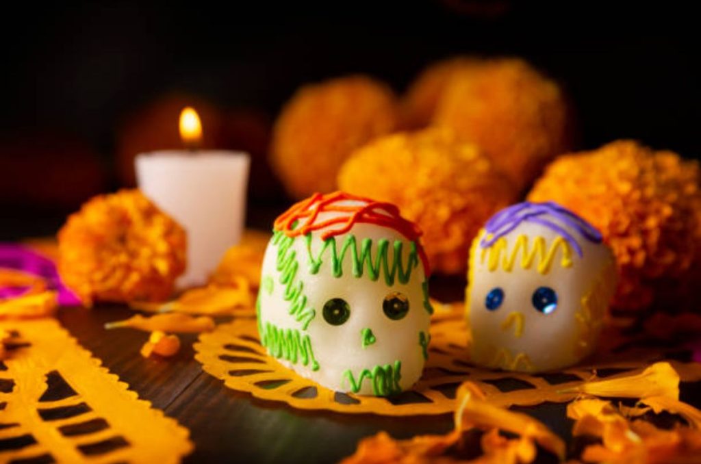 Evita riesgos este Halloween 2025. Conoce las zonas peligrosas para pedir calaverita en CDMX y sigue nuestras recomendaciones para salir con seguridad.