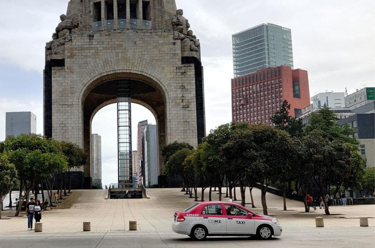 ¿Subió el banderazo del taxi en CDMX? Así quedan las tarifas tras el aumento al pasaje