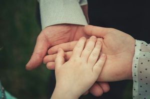 ¿Qué deudas se heredan cuando fallece un familiar? (y cómo evitarlas)