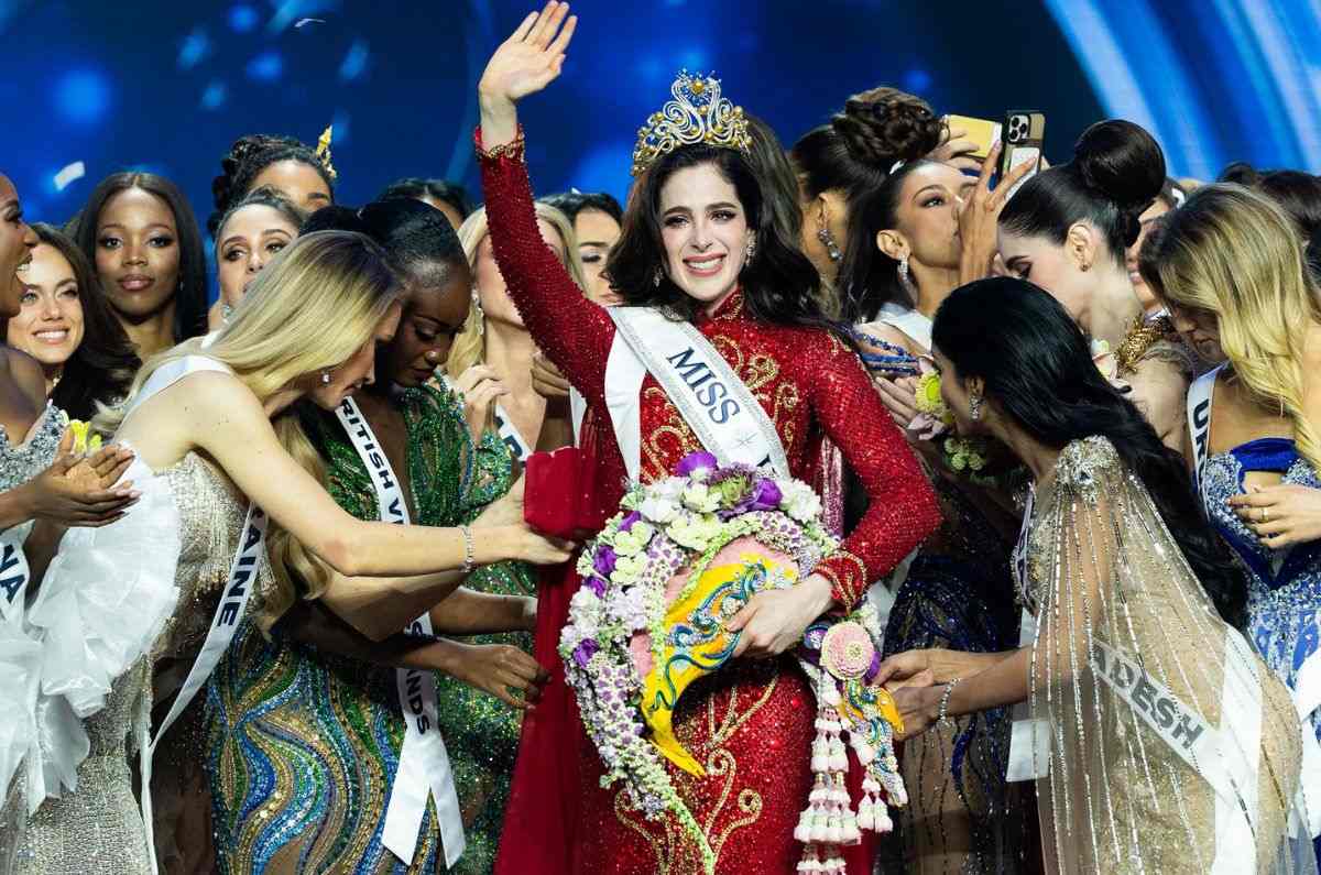 Un premio millonario: Esto ganó Fátima Bosch por coronarse como Miss Universo 2025