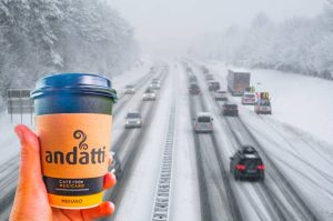 OXXO vs 7-Eleven: ¿Dónde conviene más comprar café durante el nuevo frente frío en México?