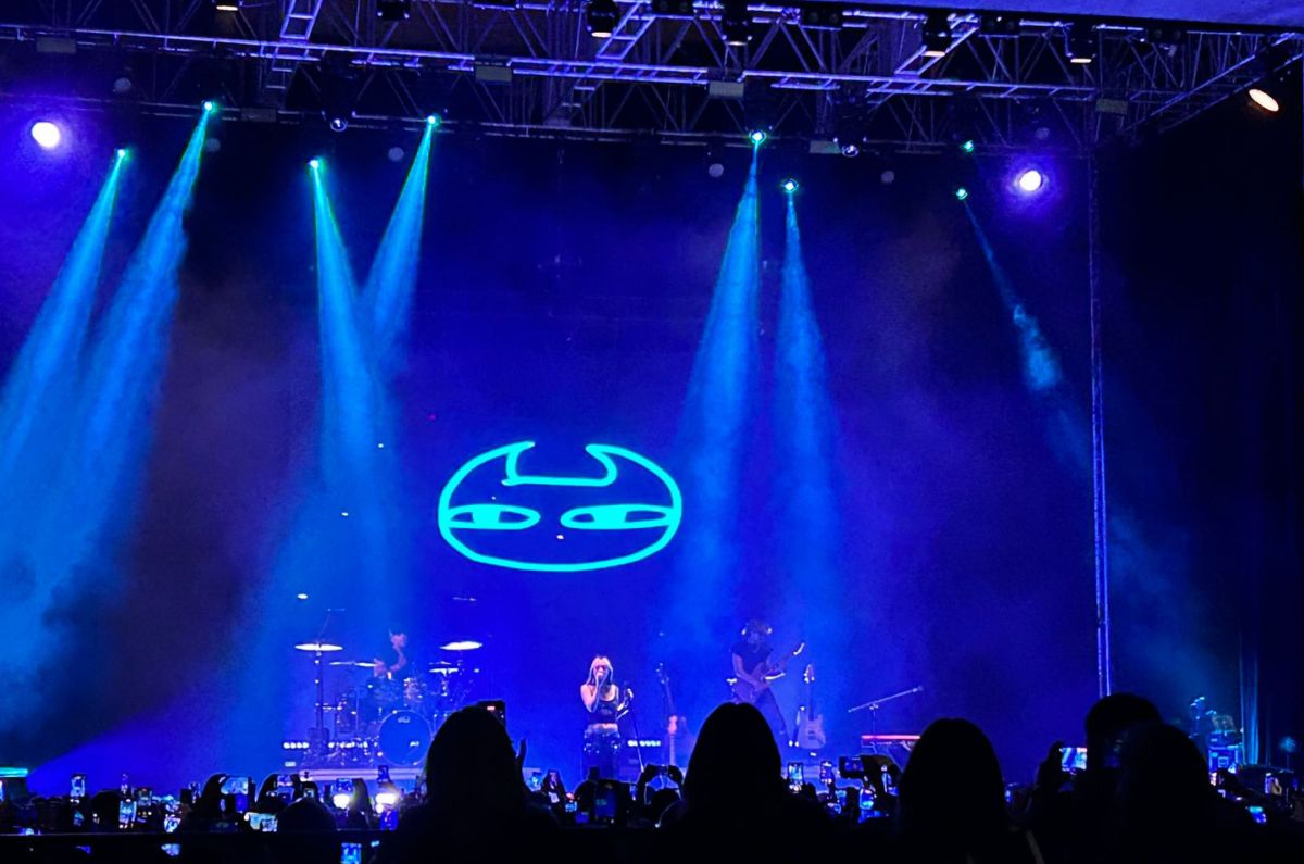 Hannah Bahng enciende el Auditorio BB con brillo, fuerza y un homenaje inolvidable a Selena