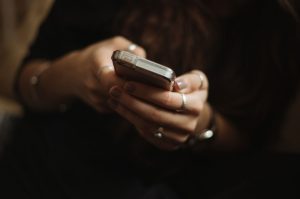 ¿Cómo desvincular tu CURP de un número en el padrón de telefonía móvil?